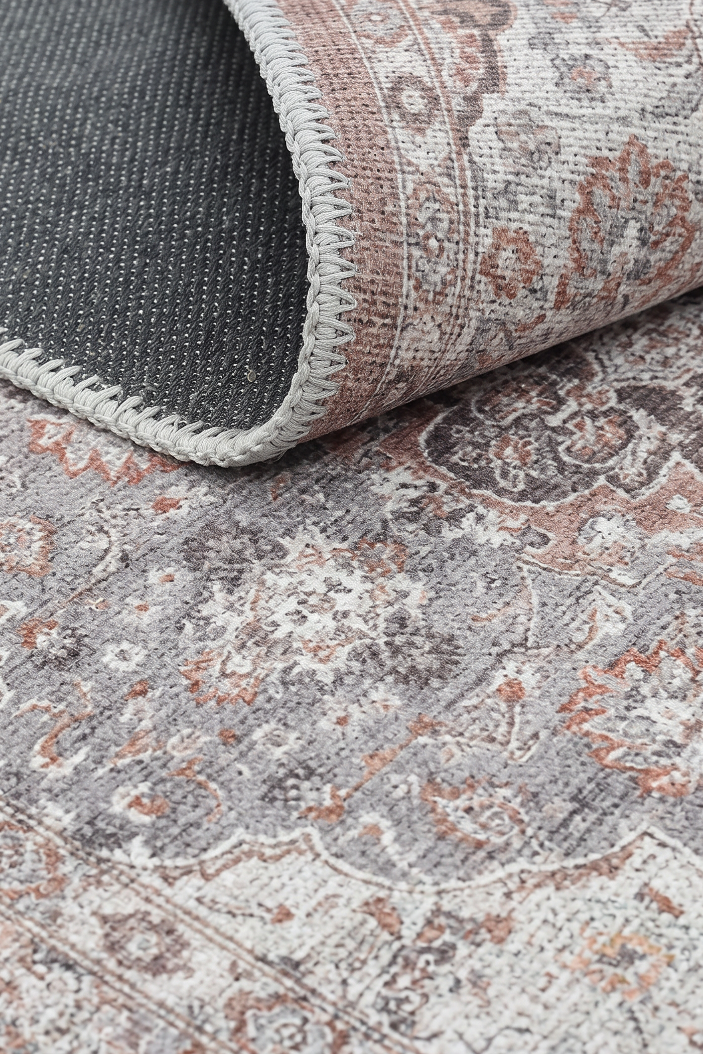 Zümrüt 02 Göbekli Gri Pudra Vintage Desenli Eskitme İnce Yıkanabilir Salon Ev Oda Halısı