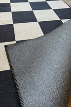 Odessa 501 Damalı Halı Siyah Krem Yıkanabilir Dokuma Taban İnce Halı Oturma Odası Salon Halısı