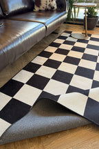 Odessa 501 Damalı Halı Siyah Krem Yıkanabilir Dokuma Taban İnce Halı Oturma Odası Salon Halısı