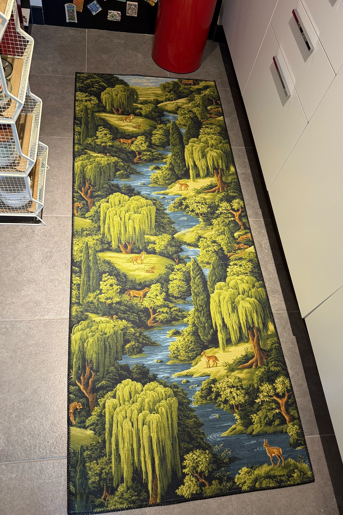 Rafel 903 Orman Temalı Botanik Desenli Halı Yıkanabilir İnce Dokuma Yolluk Salon Oturma Odası Halısı