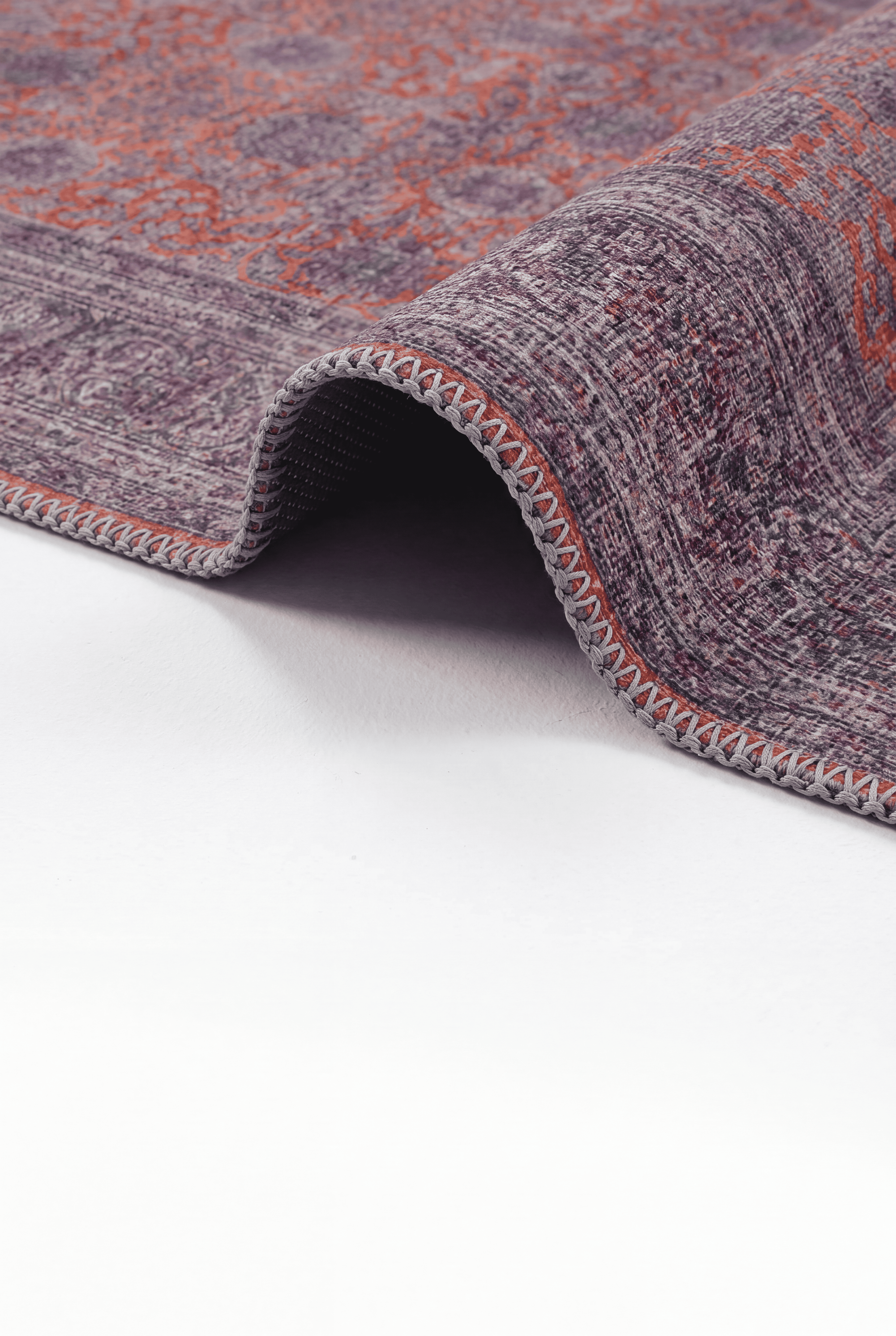 Zümrüt 03 Bordürlü Mor Kırmızı Gri Vintage Desenli Eskitme İnce Yıkanabilir Salon Ev Oda Halısı